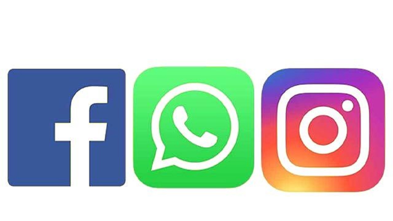 WhatsApp, Facebook, Instagram go down simultaneously.